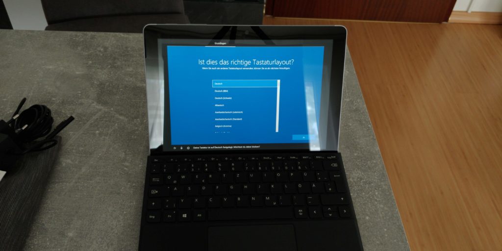 Microsoft Surface Go 64GB Erster Start