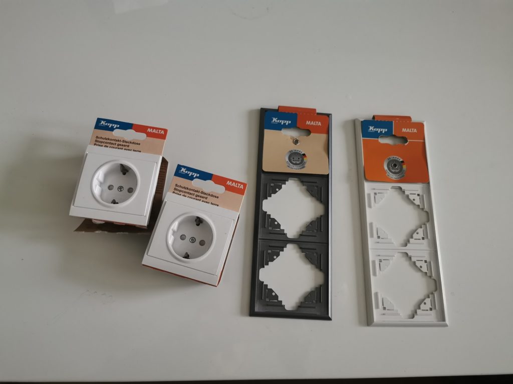 Einkauf Kopp Schaltersystem zur Integration Philips Hue Dimmschalter