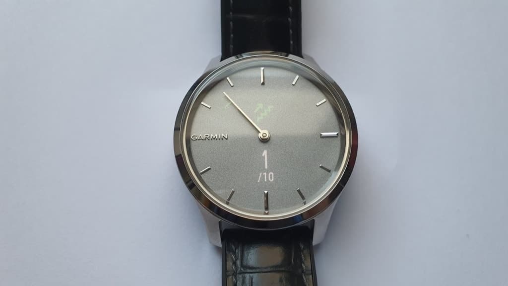 Garmin Vivomove Luxe bei Sonneneinstrahlung